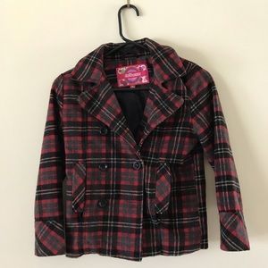 A plaid coat for a girl 👧